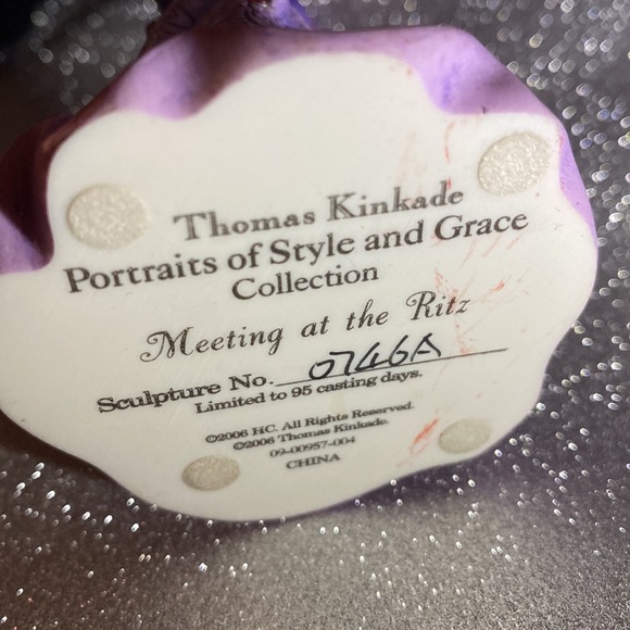 Red Hat Society figurines, 9 Collectable Dolls - Picture 8 of 8